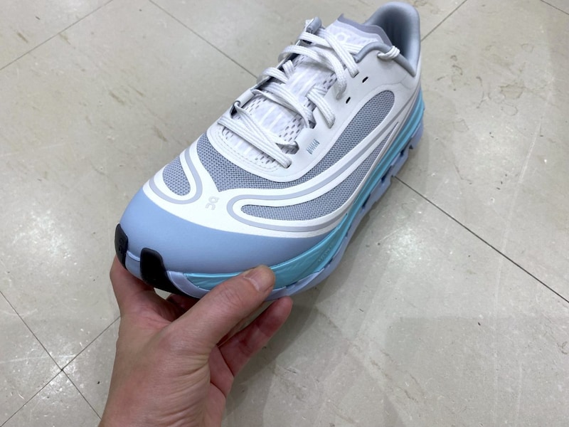 On CLOUDFLOW 5 AD IKON "Bureau Borsche / IKON COLLECTION"