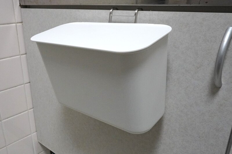 吊るしても使える 薄型収納ケース 奥行15cm
￥590
吊るしても使える 薄型収納ケース用フタ 奥行15cm
￥390
