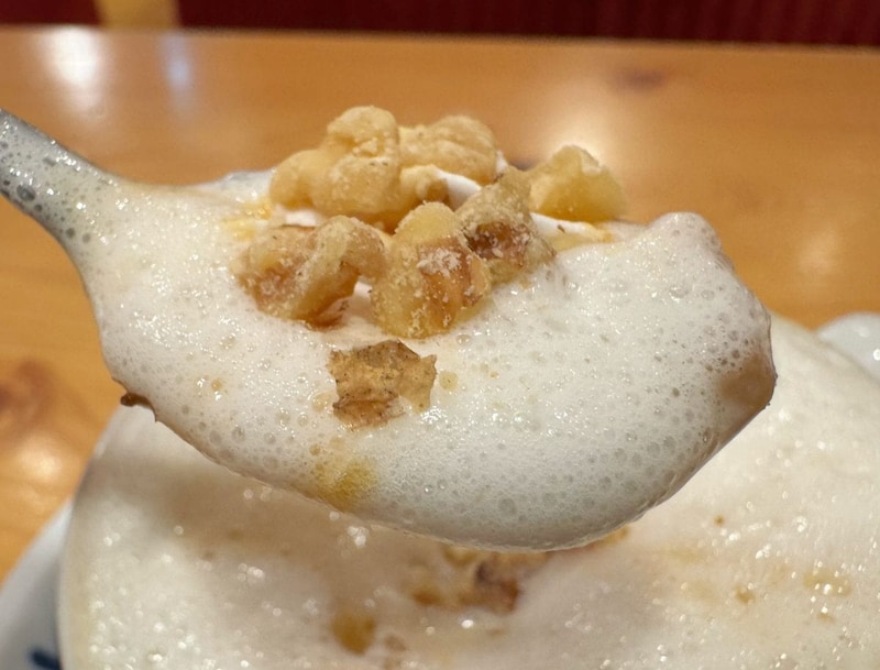 濃厚な甘さゆえ、ドリンクというよりもはやデザートの領域