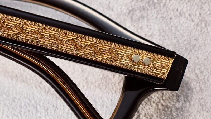 テンプル芯に施した彫金は、第1弾から引き続き、日本の伝統的な和柄モチーフ