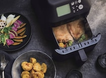 【家電グランプリ2025】象印・日立・アラジン…傑作揃いの調理家電！ プロが選んだ大賞は2万円台の「レコルト」