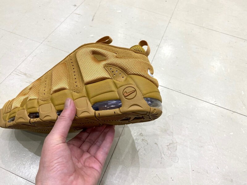 NIKE AIR MORE UPTEMPO LOW