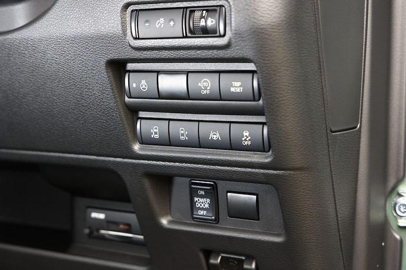 ステアリングヒーターなど快適装備が大充実