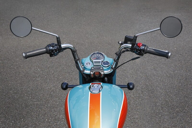 ミニエイプと呼ばれる高めに設定されたハンドル