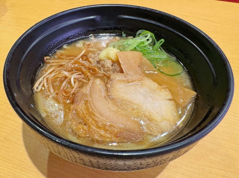 札幌の名店“すみれ”監修「札幌濃厚みそラーメン」