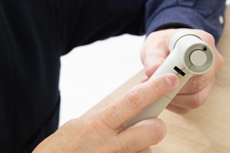 火力調整は本体に備わるノブを左右にスライドすることで可能