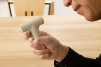 【キャンプギア界に革命】ガストーチの正解が出た！「1300℃の火力で手のひらサイズ」無骨さゼロのT Torchを試してみた