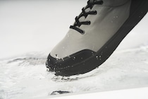 【ワークマンの凄すぎるスニーカー】雨でも無敵！「蒸れない・滑らない」2500円の防水シューズをスタイリストが徹底解説