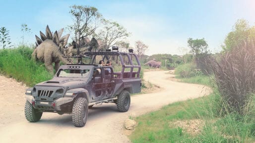 リアルなT-REXが襲いかかる！