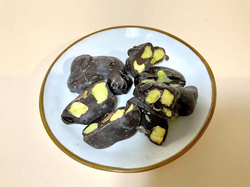 ナッツが多いぶん、噛みごたえもしっかりあって、1粒でも満足感高め