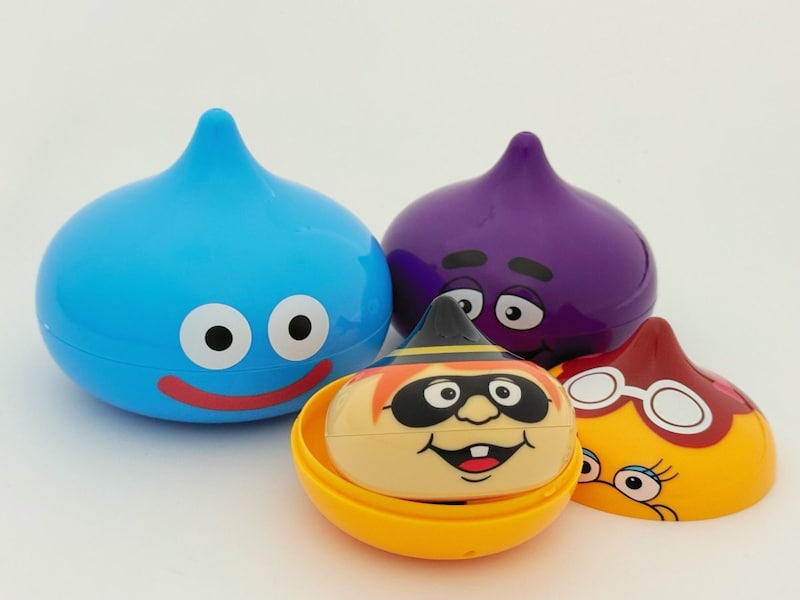 マクドナルド×ドラクエの伝説コラボ第一弾！人気キャラがスライムになった可愛すぎるレアフィギュア「スラ
イム in スライム」を先行レポート！