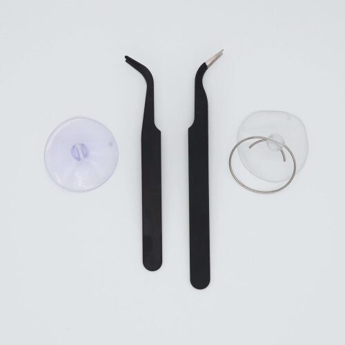 「115-in-1 精密ドライバーセット」左はHaulの87円のモノ、右は以前買った680円のモノ。微妙に仕様が違う