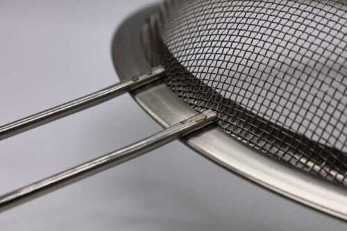 「ハンドル付き極細ワイヤーストレーナー 3点セット（87円）」　接合部も意外としっかり