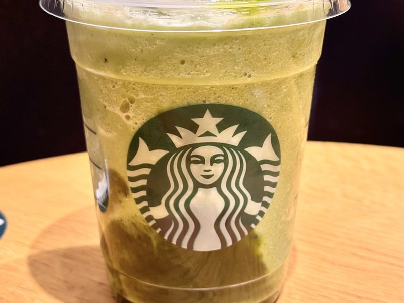 【スタバ新作】中に「抹茶あん」が入ってる!? まるで飲む和菓子な「玉露抹茶 フラペチーノ」が贅沢すぎた