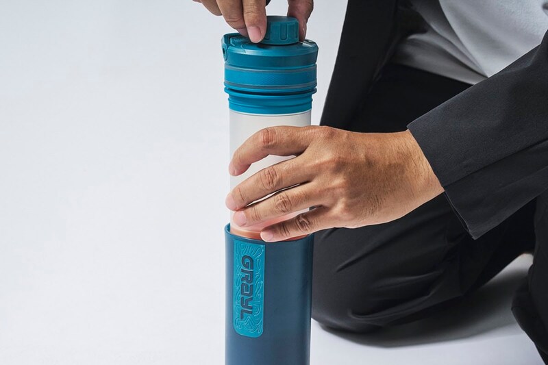 その上にインナープレスをセット