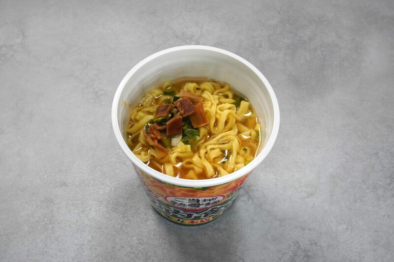 サンヨー食品
サッポロ一番 ご当地熱愛麺 坂内食堂 喜多方本店監修 中華そば タテビッグ
