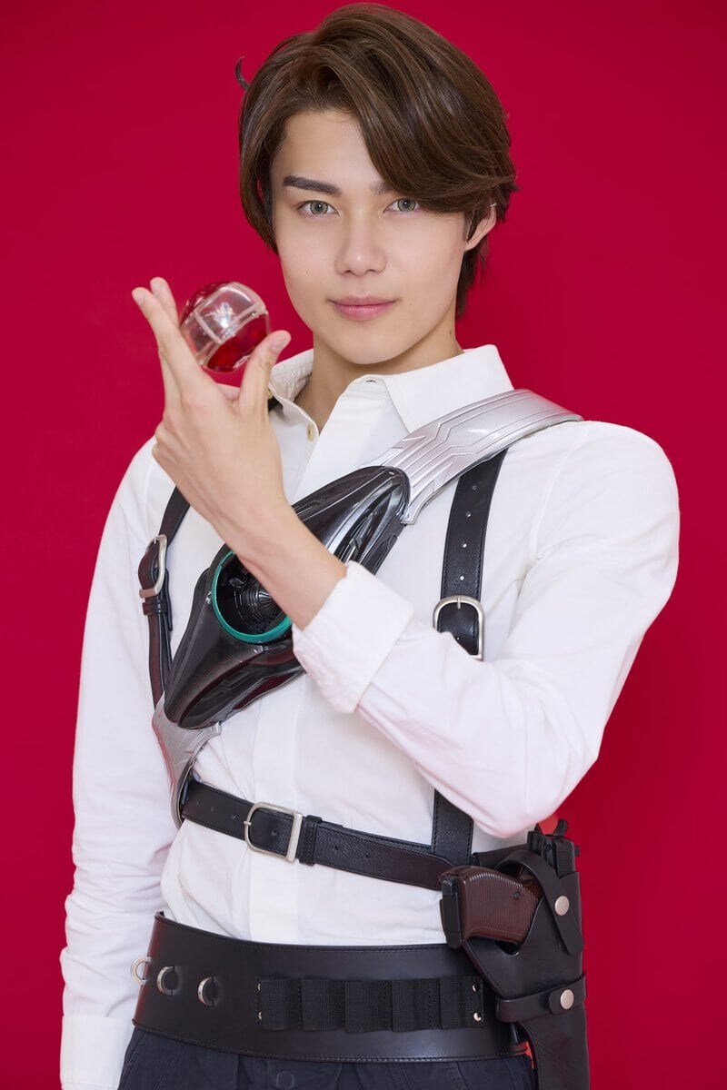 『仮面ライダーゼッツ』に、主人公・万津莫(よろず ばく)/ 仮面ライダーゼッツ役で出演中の今井竜太郎さん