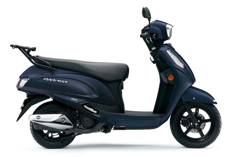 落ち着いた雰囲気が大人っぽいマットステラブルーメタリックカラー