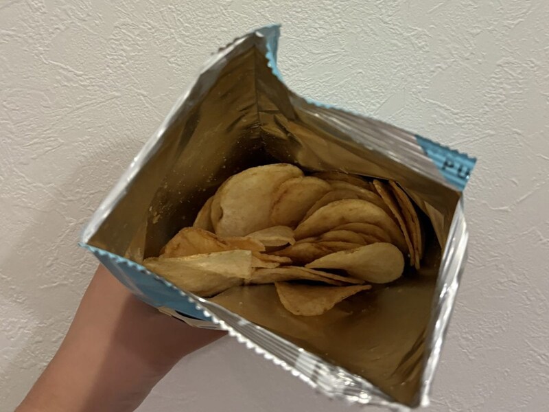 開封してみたときの匂いの強さは、「ピュアポテト オホーツク海の塩と岩塩」が一番