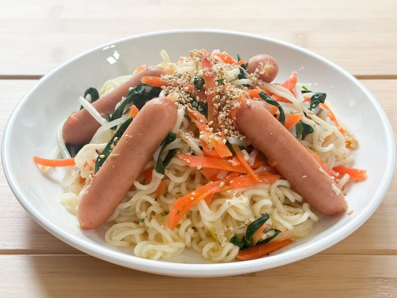 「サッポロ一番 塩らーめんの激うまアレンジ」ド定番の袋麺が沖縄料理に激変！ フードスタイリスト考案の塩らーめんチャンプルー！