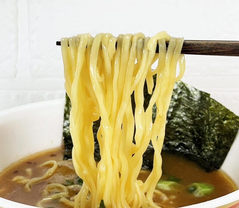 【徹底比較】“横浜家系”カップ麺で本当にうまいのはどれだ!? マニア厳選「横浜豚骨醤油カップ麺」3種食べ比べ！