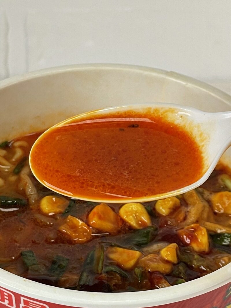 2.「ローソン 明星タンメントナリ監修 辛激タンメン」（明星食品）ポークの力強いベースに、味噌のコク＆XO醬の旨み＆野菜の甘みと辛い中にもバランスの良い美味しさを展開