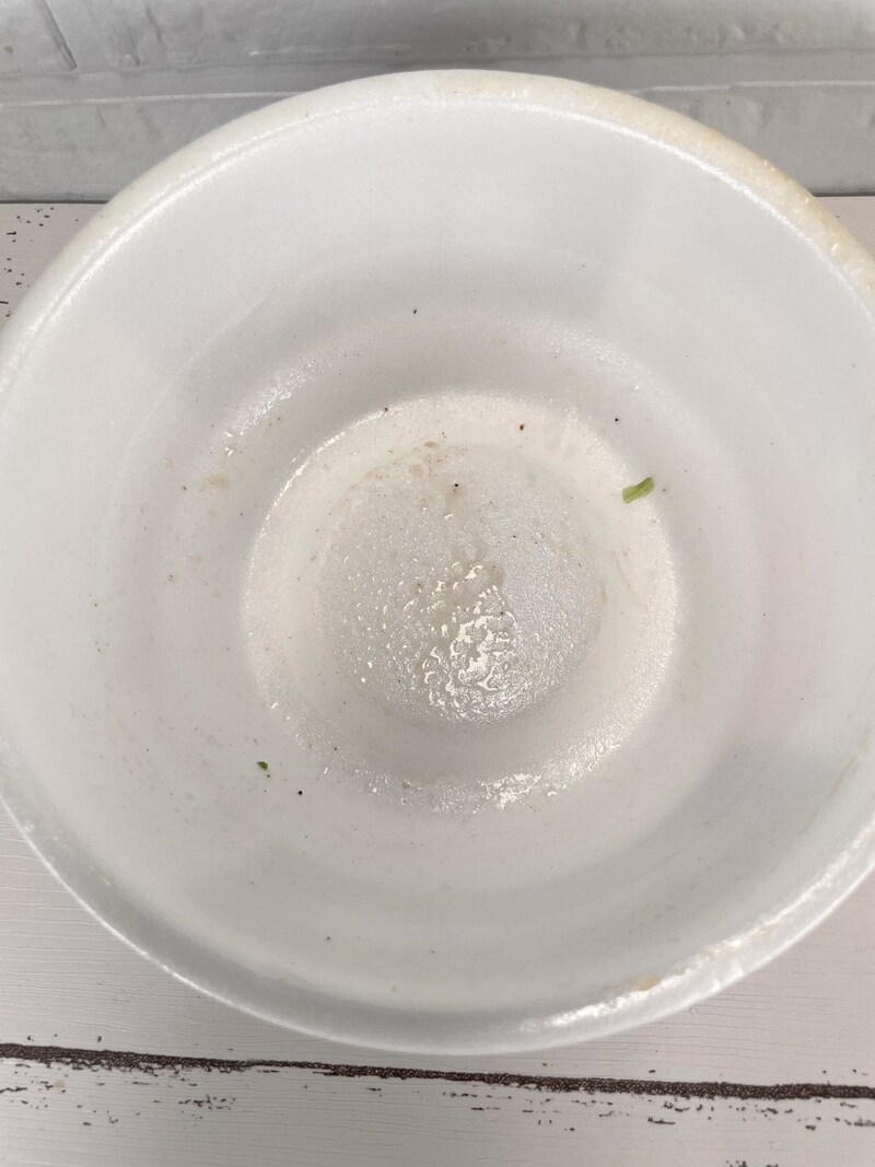 1.「セブンプレミアム飯田商店 にぼしらぁ麺」（東洋水産）ちなみに完食した後の状態はこちら