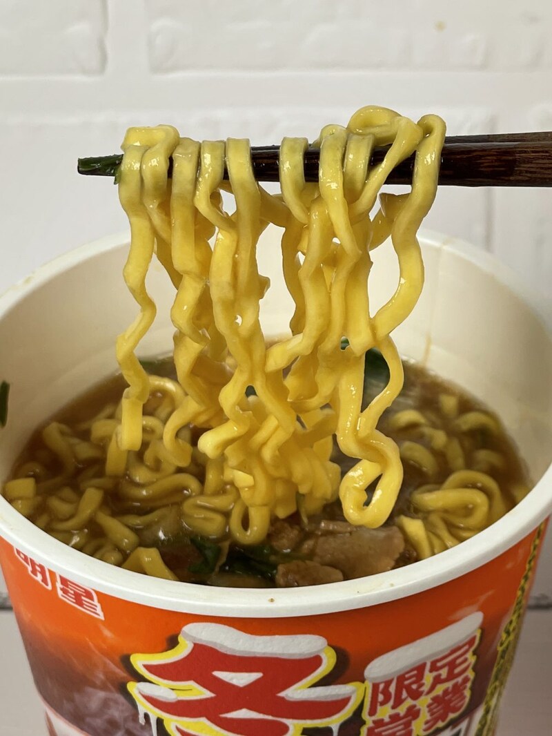 ローソン「ムラナカラーメン研究所 札幌味噌ラーメン」