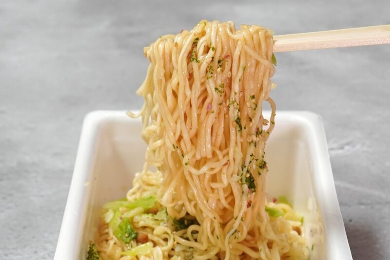 まるか食品 ペヤング 塩やきそば