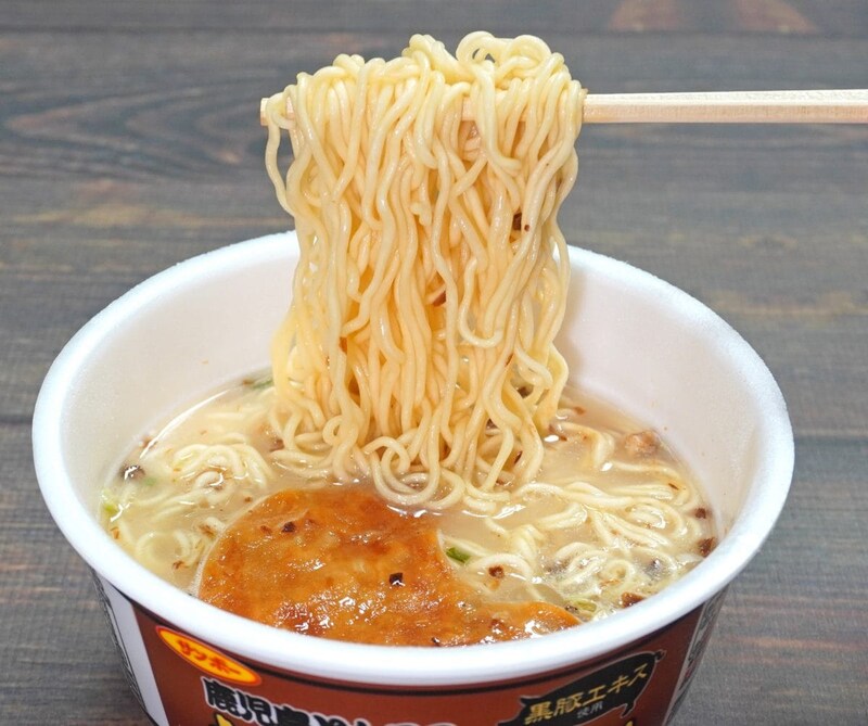 【第2位】豚骨と焦がしねぎで食べごたえがアップした「焼豚ラーメン 鹿児島とんこつ」