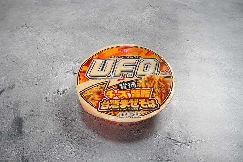 【第2位】背脂と魚粉とピリ辛風味のバランスがすごい「日清焼そばU.F.O. チーズ背脂台湾まぜそば」