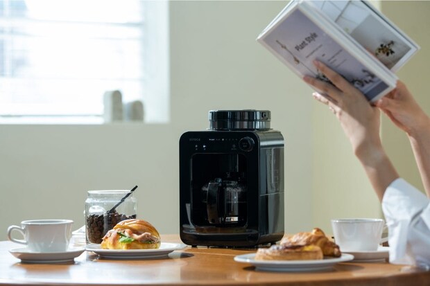 【シリーズ誕生10周年】シロカの全自動コーヒーメーカーにベーシックな新モデルが登場