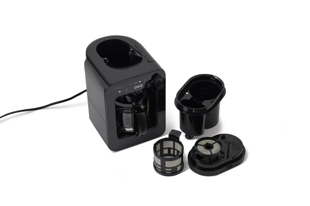 シロカ「全自動コーヒーメーカー（SC-A271）」￥13,980／幅17.3×奥行22×高さ27㎝／2.2㎏（サーバー含む）／最大使用水量580mℓ