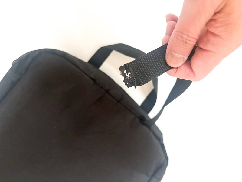 ハンドルの取れてしまったバッグがあったので、コンパクトハンディミシンで修復