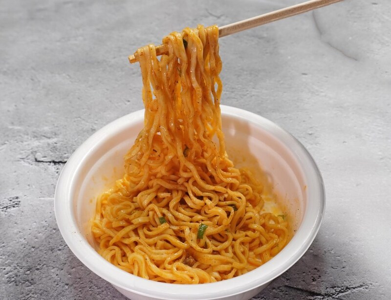 日清焼そばU.F.O. チーズ背脂台湾まぜそば