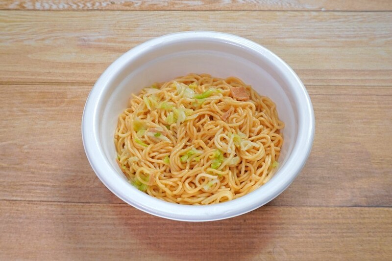 日清焼そばU.F.O. 濃い濃いねぎ塩牛カルビ味焼そば