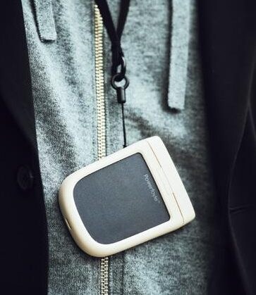 アーバニスタ／アーバニスタ フェニックス　ソーラーパネルで充電中！