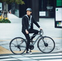 【自動充電するe-BIKE＆イヤホンほか】通勤時間を快適・楽チンに！超画期的アイデアギアBEST3！
