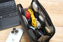 「ガジェット収納問題に終止符」Amazonランキング1位の“コクヨの自立式ポーチ”を使ってみたら…マジで感激！ライターがその実力を徹底レビュー