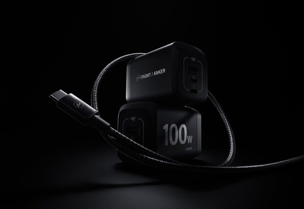 【ビジネスパーソンの必需品】アンカーとフラグメントがコラボ！黒いUSB急速充電器とケーブルがかっこよすぎ