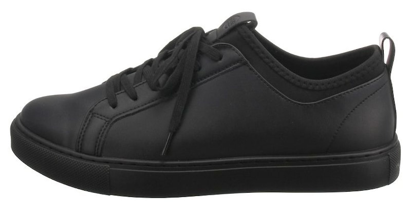 「洋服の青山」のゼロプレッシャースニーカーはスーツに合わせやすいデザインと機能性を両立していた!