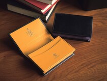 【遊び心あふれる一生モノ】今しか買えない「エッティンガー」創業90周年を記念した名刺入れは90枚も入る!?