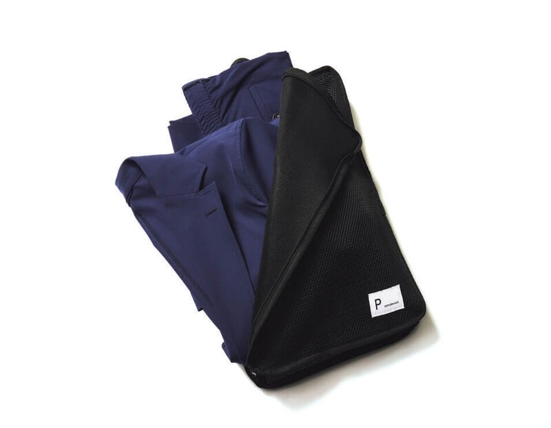 出張や旅行に使える専用ケースが付属