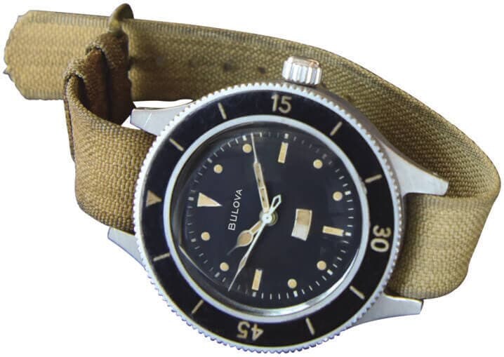 オリジンは、1957年に米海軍潜水実験隊（NEDU）へ提供した潜水士専用時計