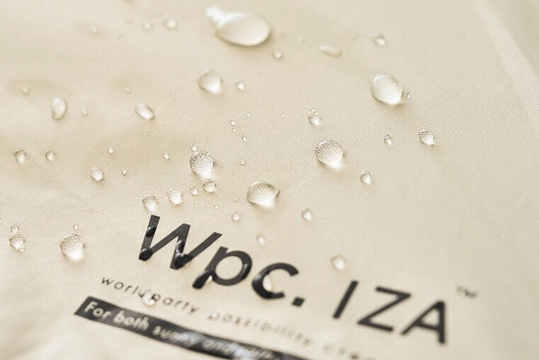 優れた撥水性&耐水性で雨の日も万全