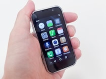 【激安スマホレビュー】その名も「18 Pro」!? 4,463円で本当に使える？超コンパクトスマホを試してみた