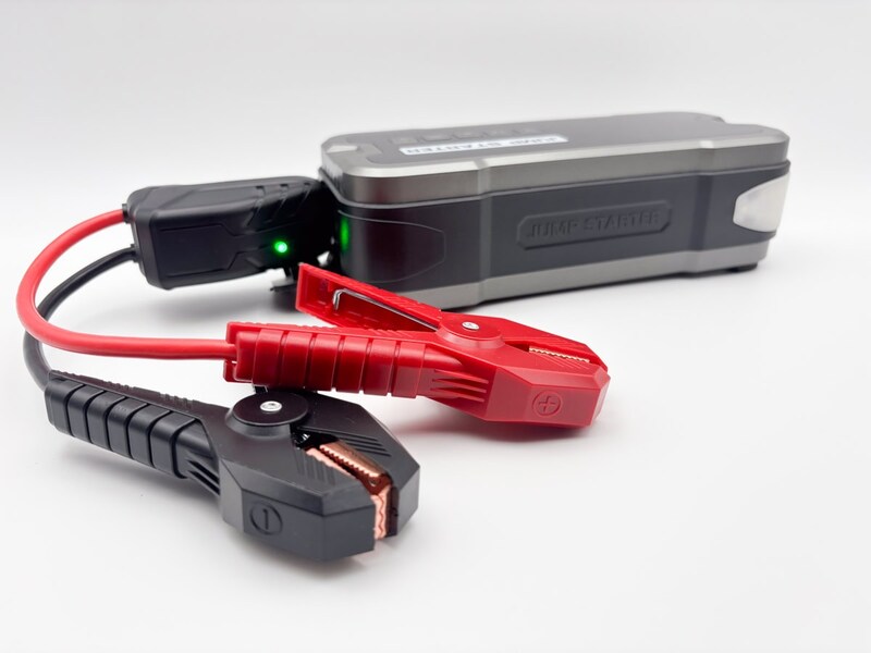 ピーク電流は4000Aで8.0 Lガソリン車、6.5 Lディーゼル車くらいまで対応できます