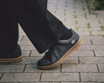 【限定スニーカーも復活】“ムーンスター 810s”が5周年！U1万円の大人スニーカーが揃った2025秋冬ラインに注目