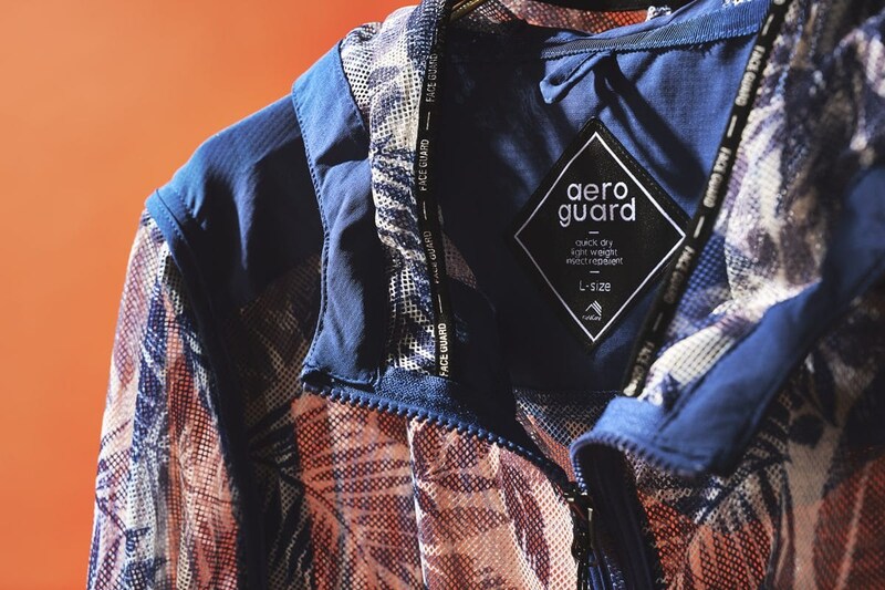 「ワークマン、この機能で2900円は驚き」虫よけ・防水・2WAY仕様！アウトドア派必携の“万能アウター”をスタイリストが徹底解説
