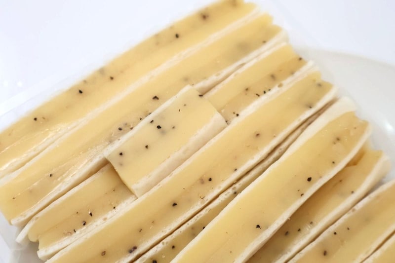 この切れ端が気になる